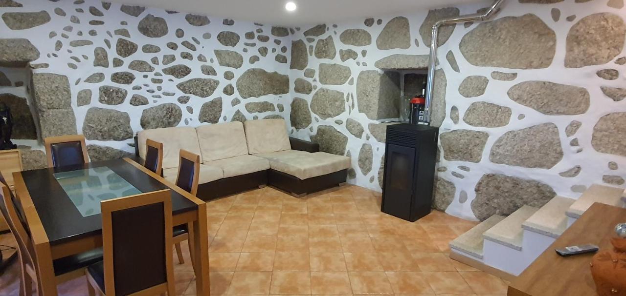 Quinta Da Tormenta -14 Pessoas- Cabeceiras De Basto 2 Casas E Piscina Privada Villa Kültér fotó