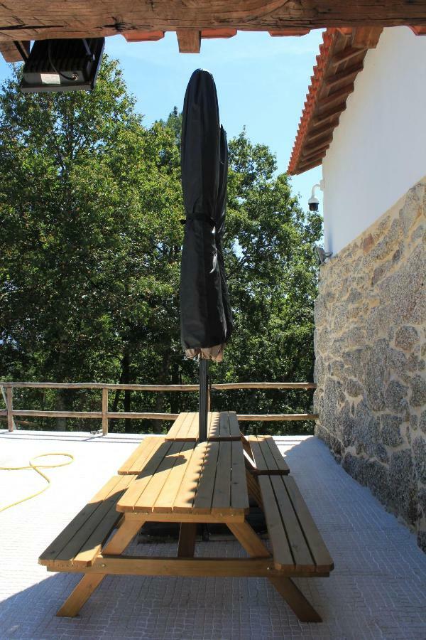 Quinta Da Tormenta -14 Pessoas- Cabeceiras De Basto 2 Casas E Piscina Privada Villa Kültér fotó