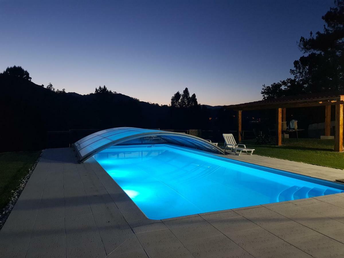 Quinta Da Tormenta -14 Pessoas- Cabeceiras De Basto 2 Casas E Piscina Privada Villa Kültér fotó